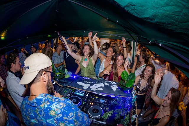 ...maar feesten verplicht!